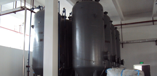 福建翡柯機械專業(yè)提供ETPU爆米花鞋底成型機